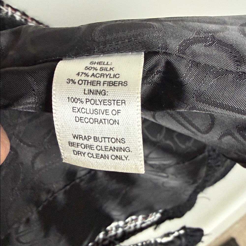 White House Black Market Black White Red Tweed Blazer / Jacket w/ Silver Buttons - Picture 6 of 17